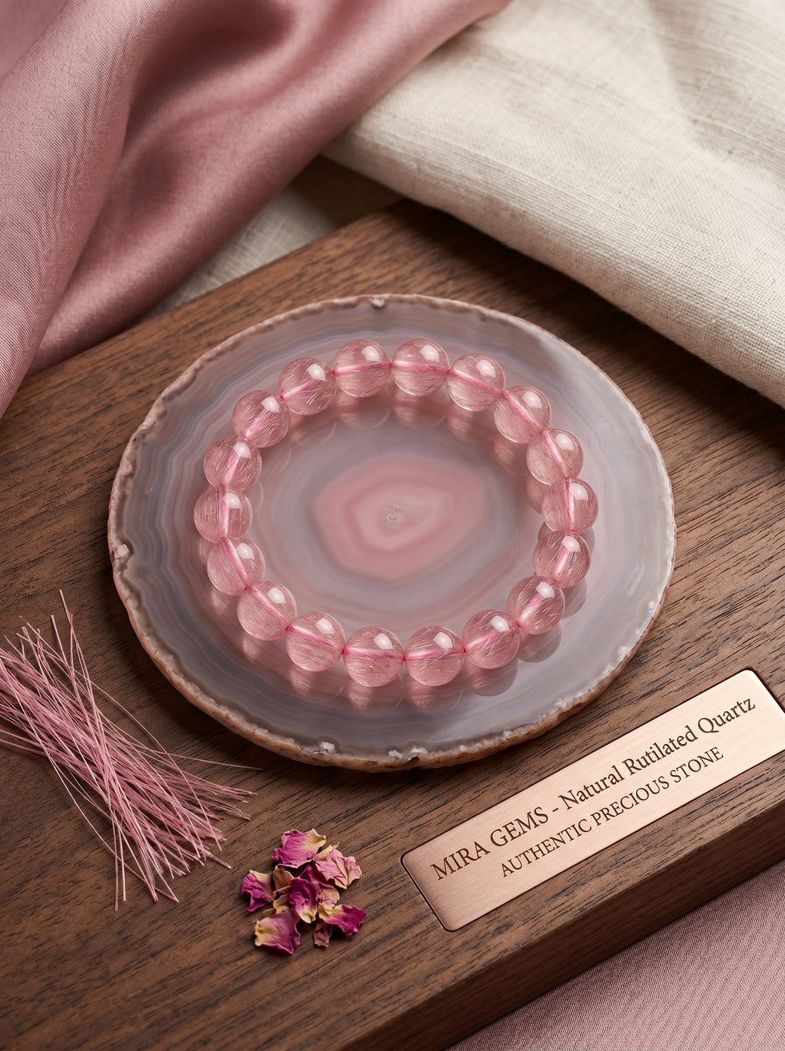 Natural Pink Rabbit Hair Quartz Bracelet: Soft Neural Micro-Currents and the High-Dimensional Sheath to Repair Decision Fatigue