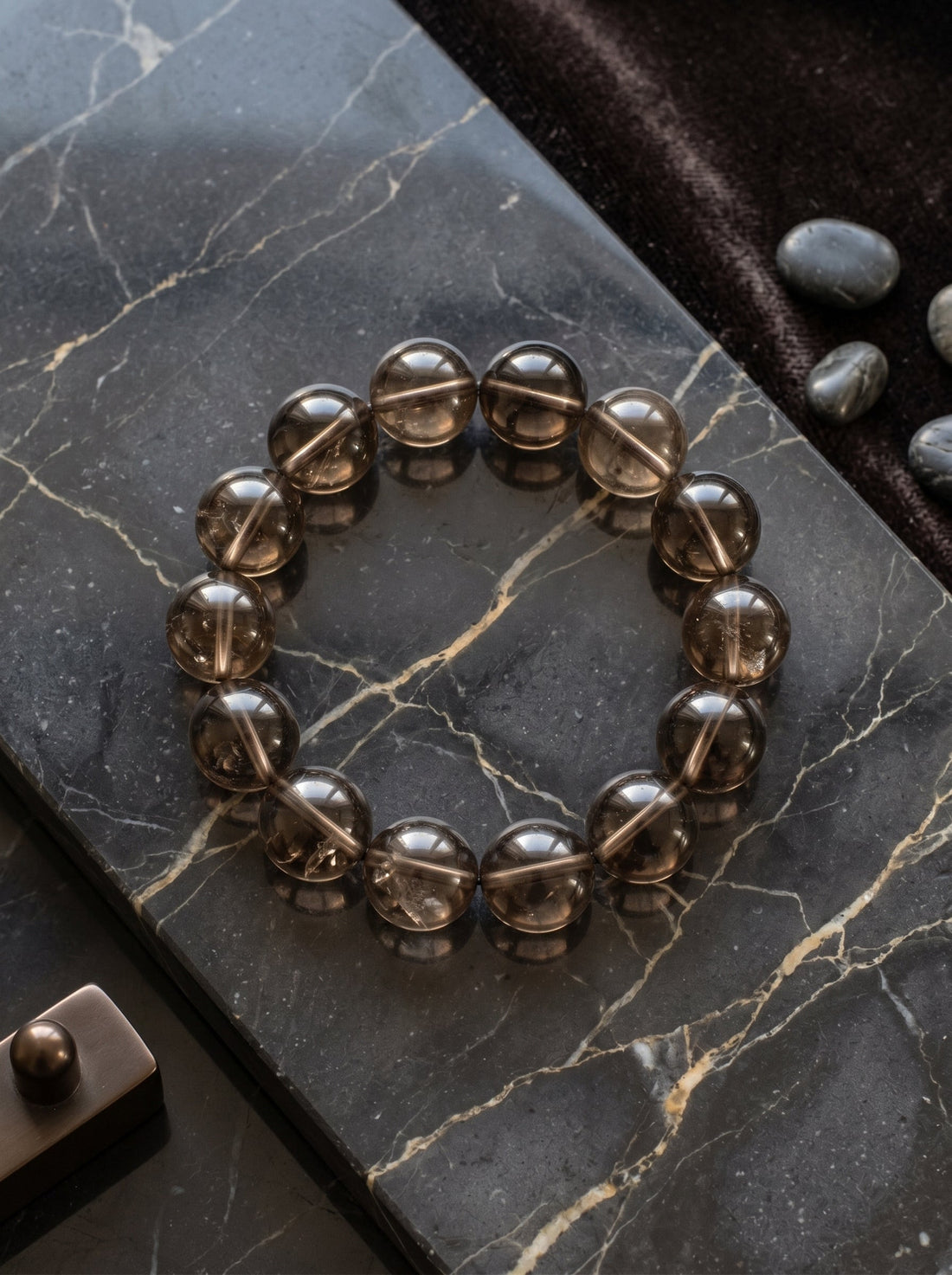 Natural Smoky Quartz Bracelet: The Solid-State Charge Shield Well and Grounding Gravity Base for Black Swan Liquidation Periods