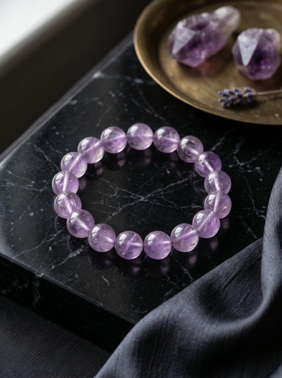 Natural Lavender Quartz Bracelet: The Isotropic Polycrystalline Microporous Invisible Frequency-Attenuation Defense Grid and High-Frequency Negative Entropy Dilution Superconducting Artifact for Asymmetric Silence Periods