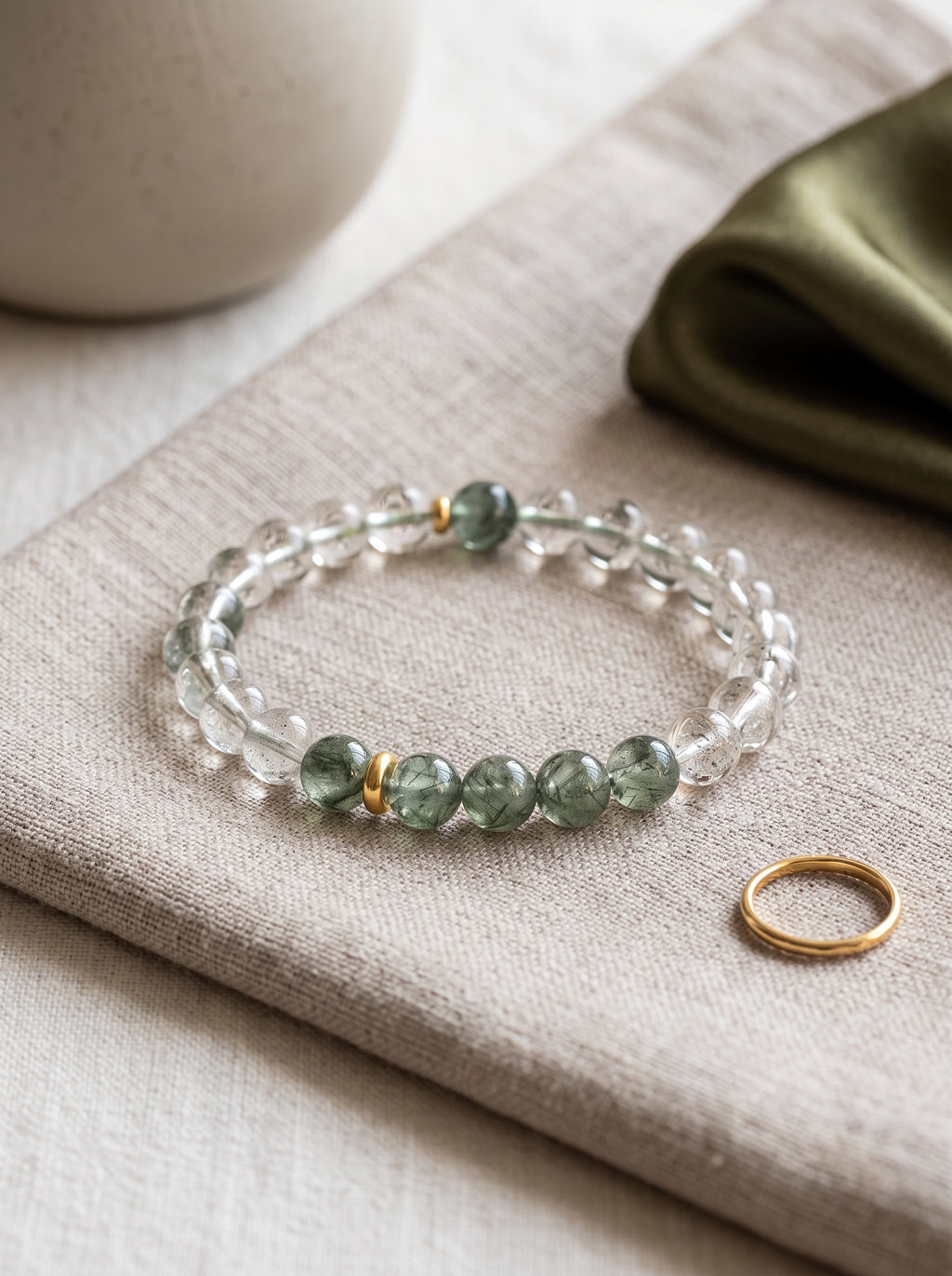 Vanguard Mountain" Premium Natural Green Phantom Quartz Bracelet: Awaken Heart Chakra Wood Energy, Dissolve Operational Plateaus & Manifest Long-Tail Corporate Assets