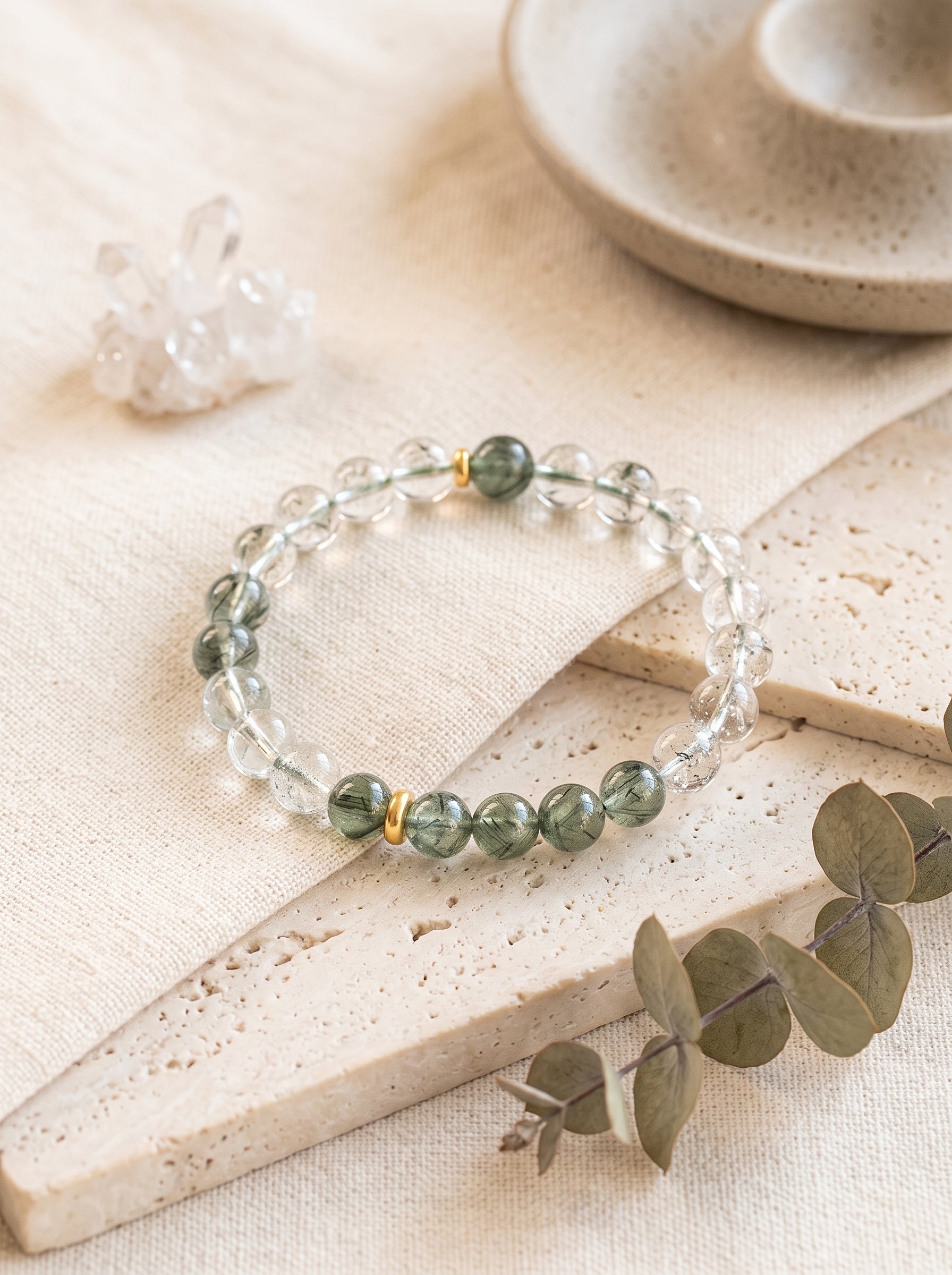 Vanguard Mountain" Premium Natural Green Phantom Quartz Bracelet: Awaken Heart Chakra Wood Energy, Dissolve Operational Plateaus & Manifest Long-Tail Corporate Assets