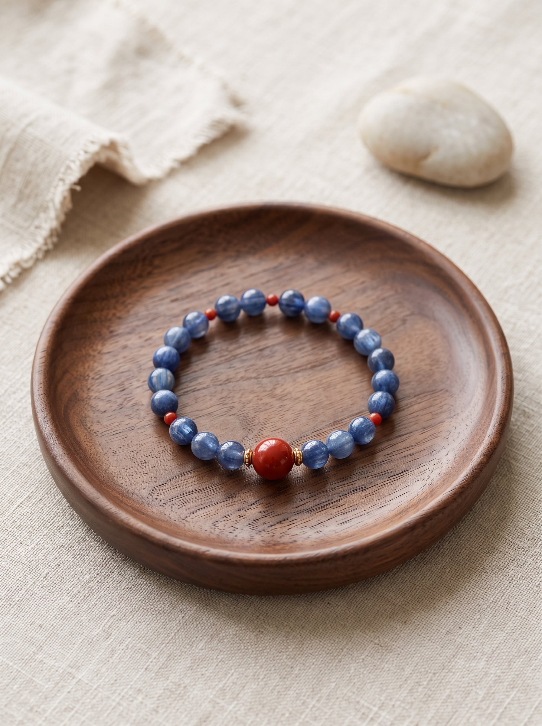 The Resonance of Sovereign Pulse | Cat's Eye Kyanite & Southern Red Agate Beaded Bracelet