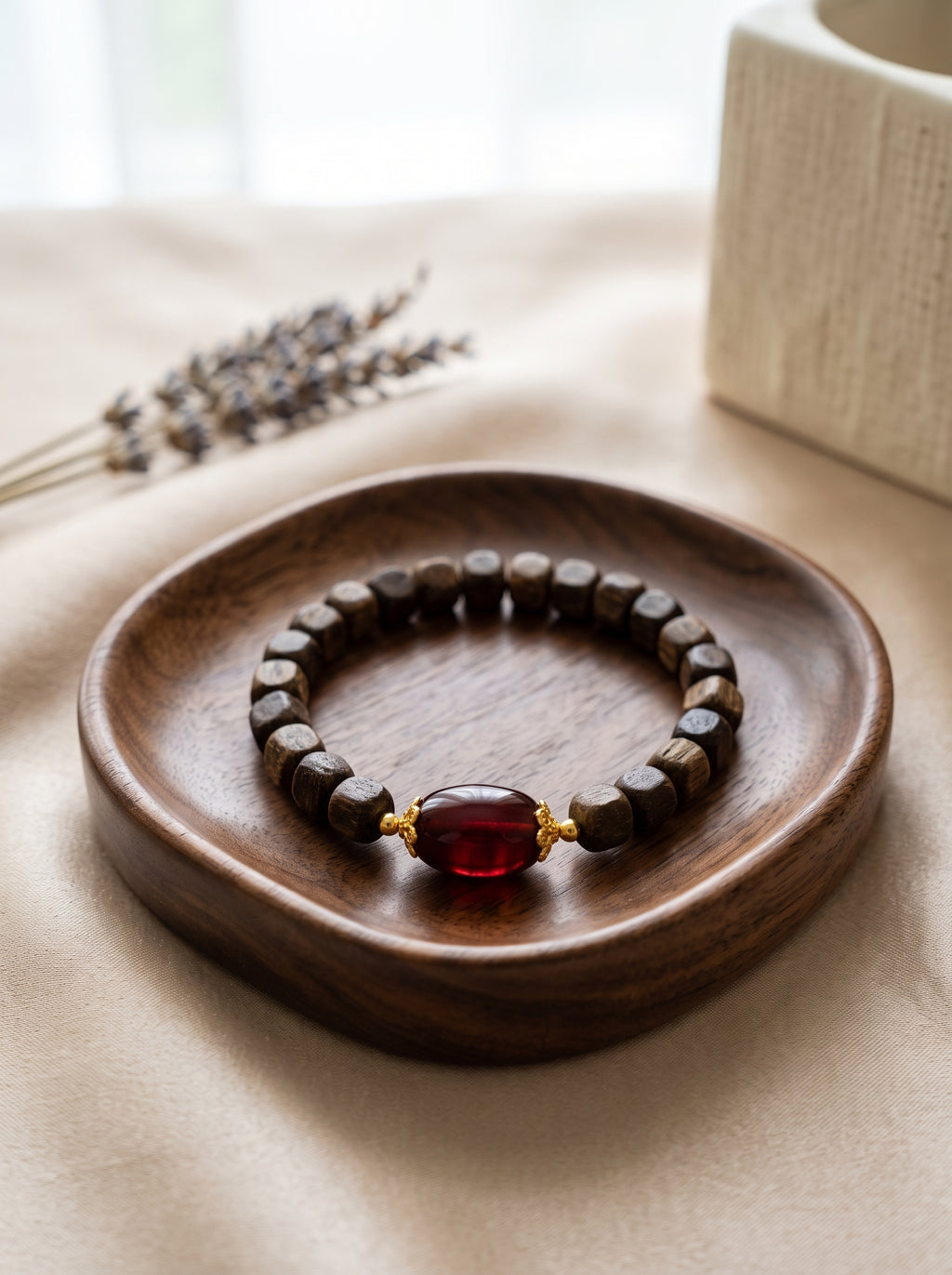 ❤️ The Embers of Sovereignty | Ultra-Premium Wild Kinam Agarwood & Flame Southern Red Agate Beaded Bracelet