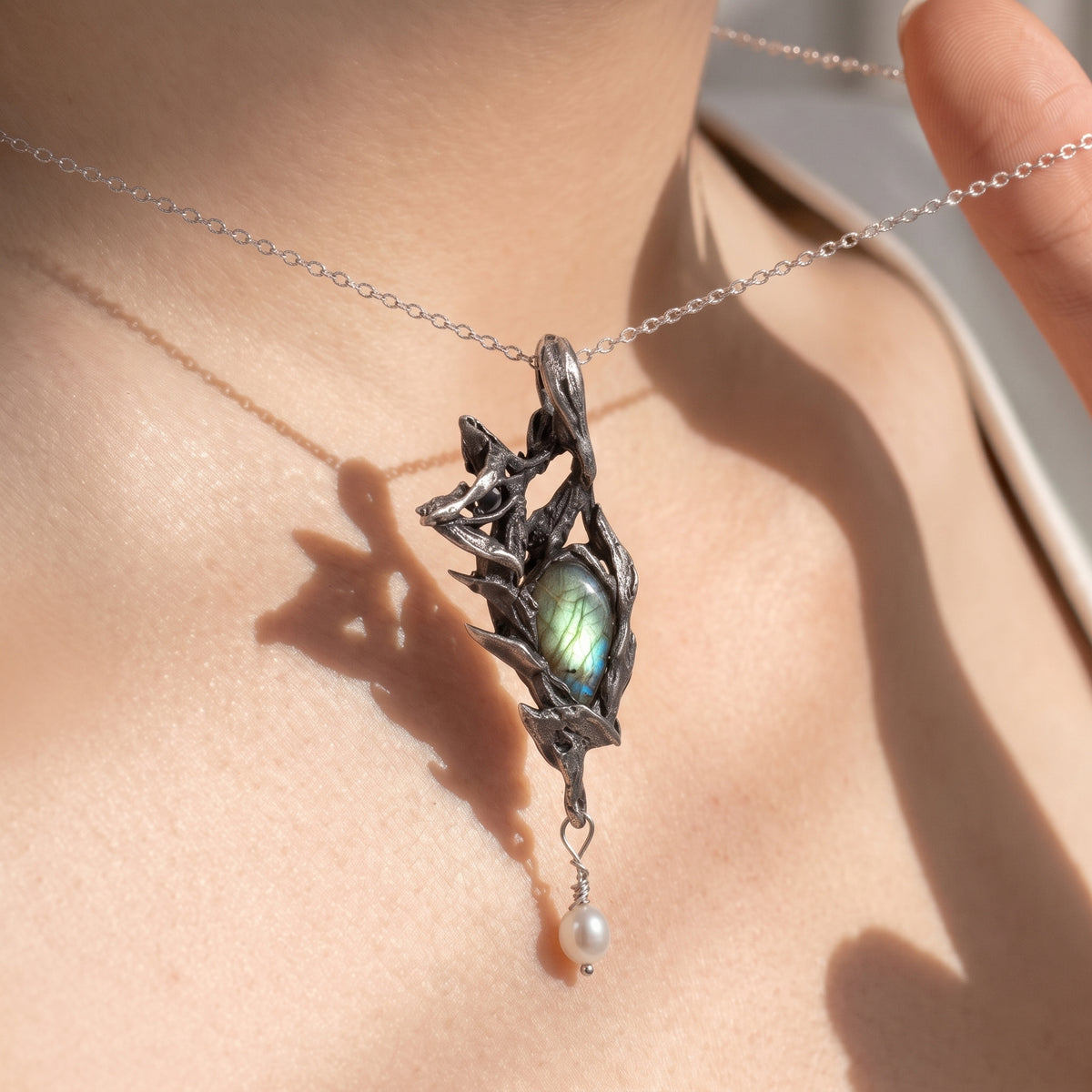 Labradorite Fox & Thorn Bronze Pendant | Antique Copper Pearl Necklace