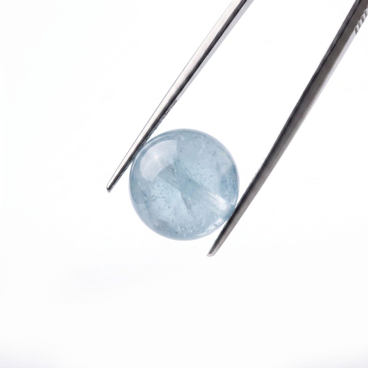 Natural Aquamarine: Oceanic Calm & Effortless Truth