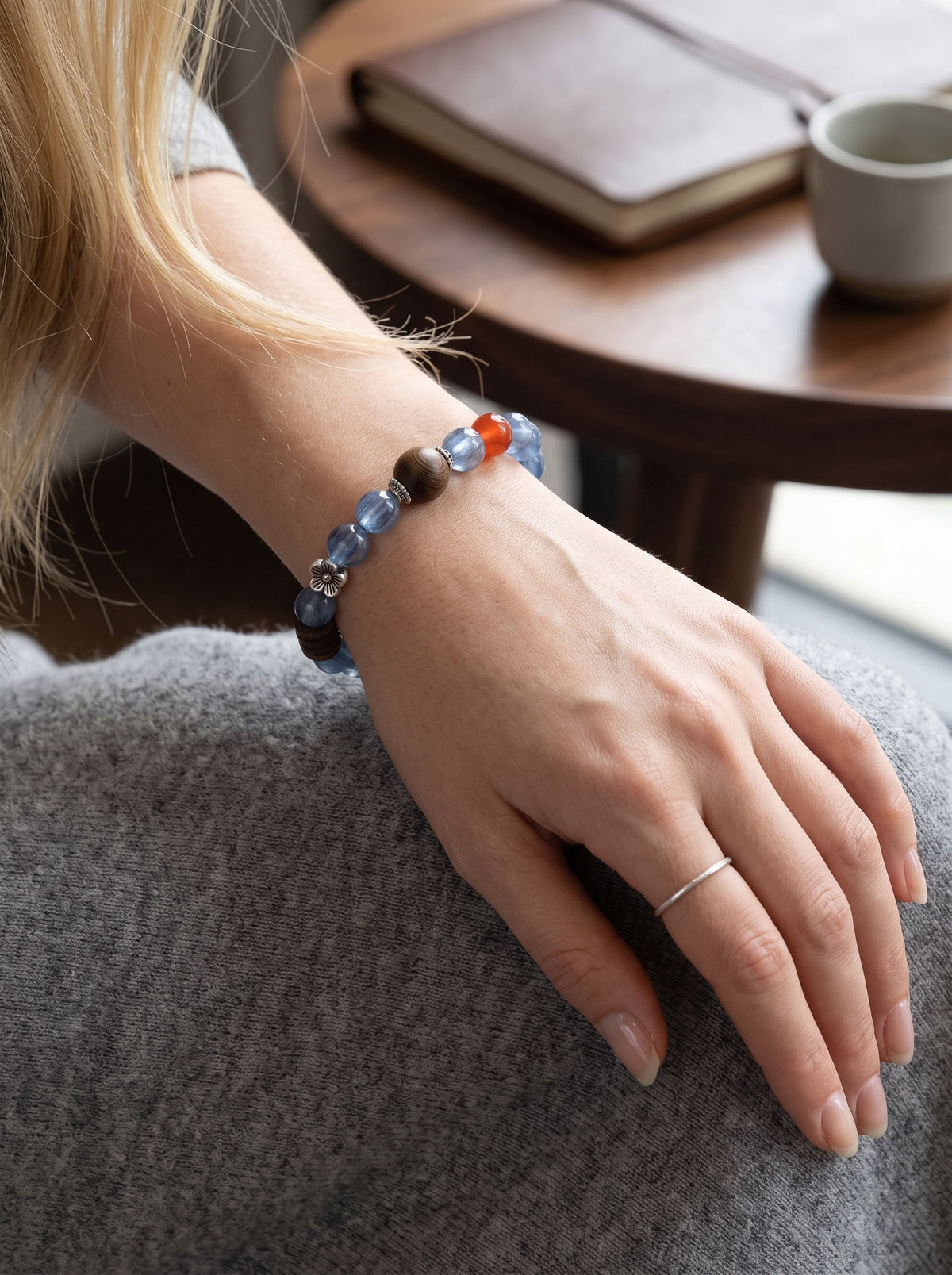 Natural Cats Eye Kyanite and Red Agate Bead Bracelet, Serene Balance & Dynamic Flow Gemstone Jewelry
